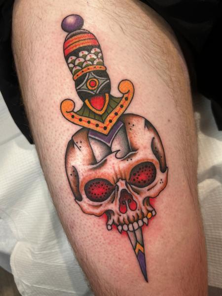 Kenel Figueroa - Skull with Dagger